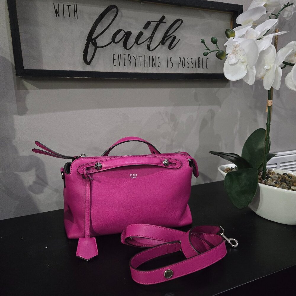 Pristine Fendi Roma By The Way Leather Handbag